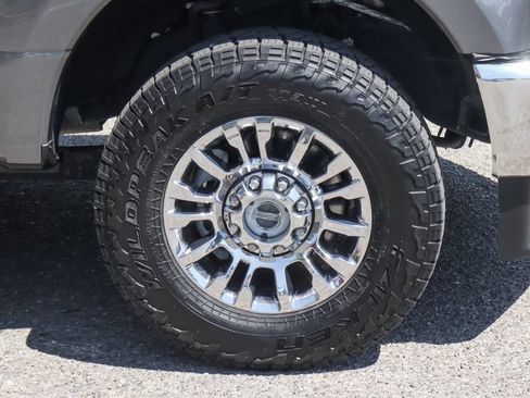 Used 2021 Ford F250 XLT w/ XLT Premium Package AWD/4WD image 54