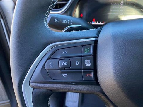 Used 2024 Jeep Grand Cherokee Limited image 20