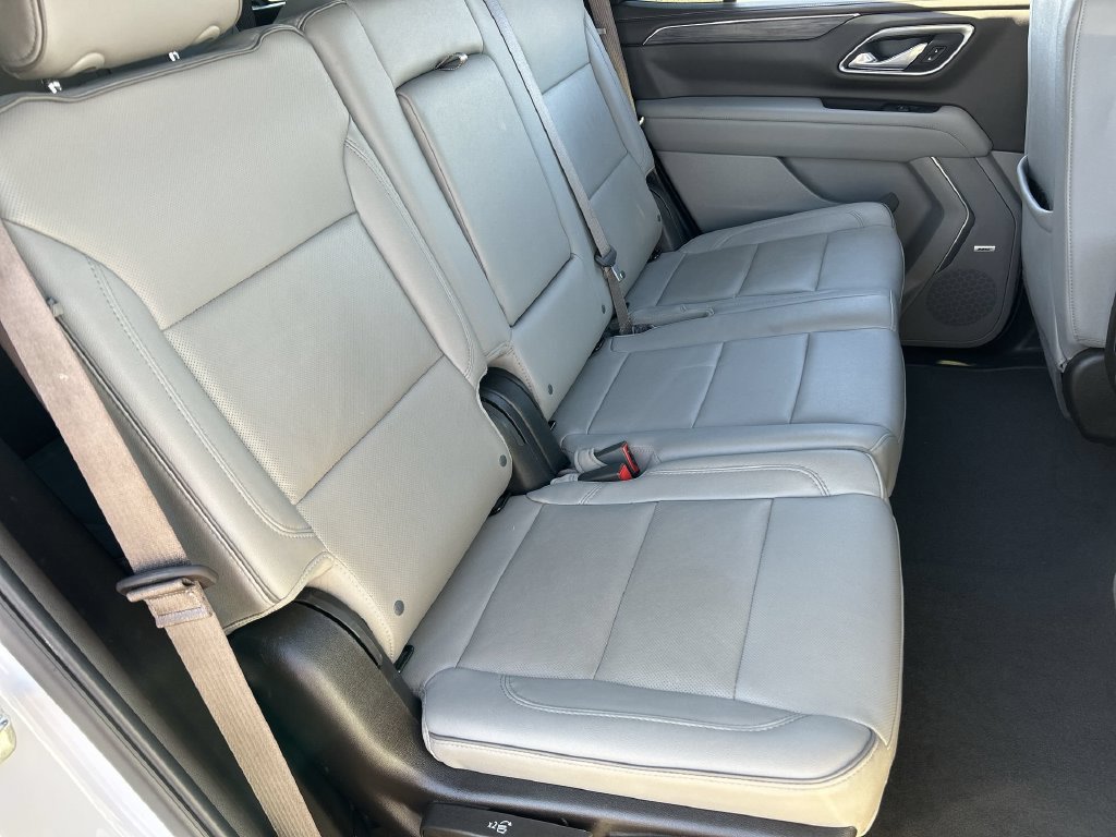 Used 2023 GMC Yukon SLT w/ SLT Luxury Package AWD/4WD image 27