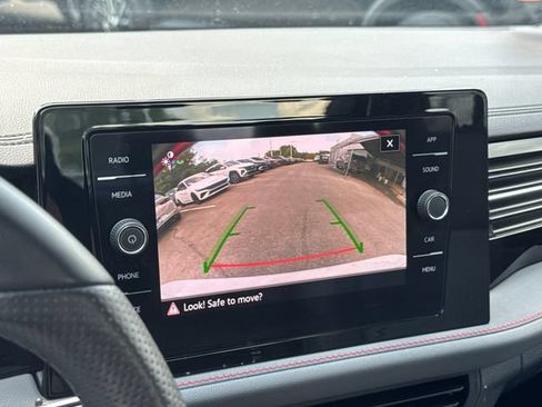 Used 2025 Volkswagen Jetta GLI Autobahn FWD image 21