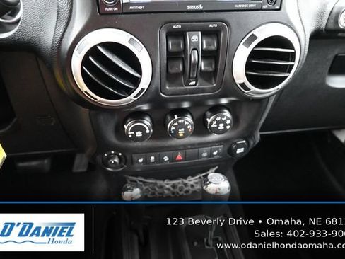Used 2013 Jeep Wrangler Unlimited Sahara w/ Trailer Tow Group AWD/4WD image 31