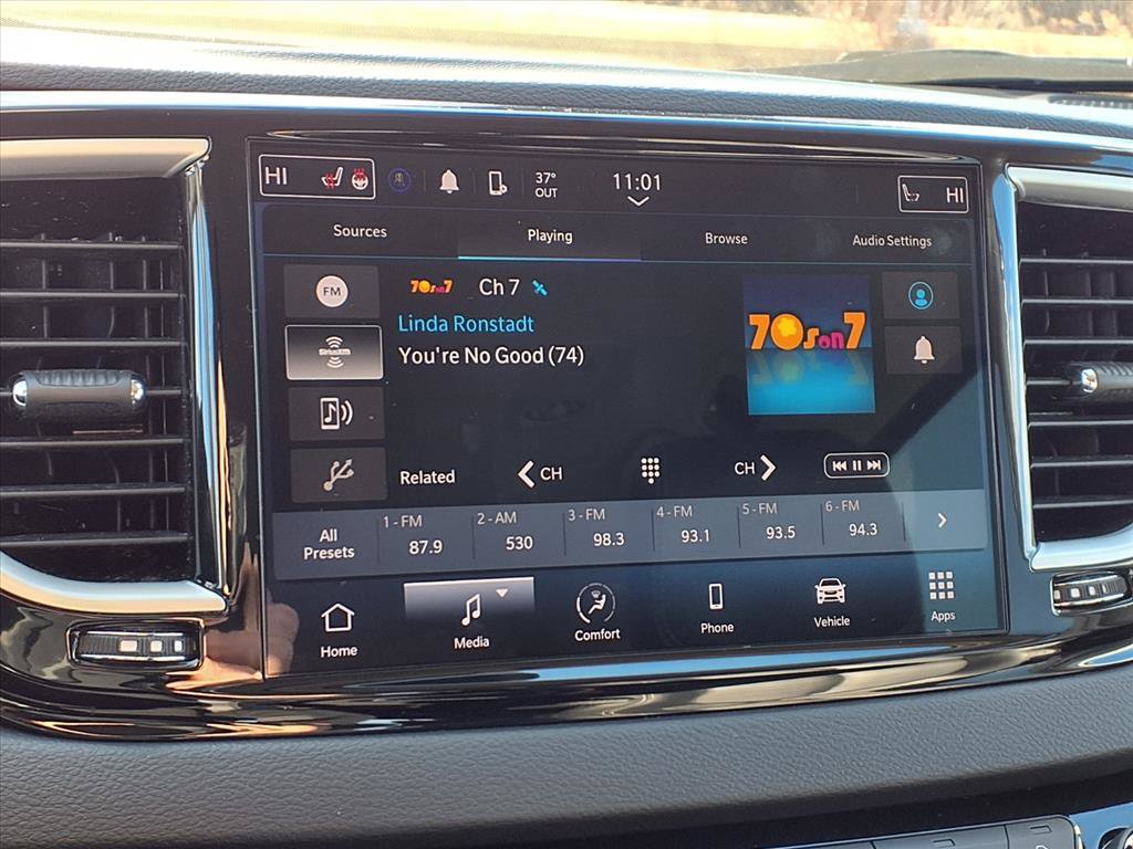 Used 2024 Chrysler Pacifica Touring-L FWD image 6