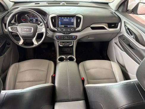 Used 2024 GMC Terrain SLT FWD image 13