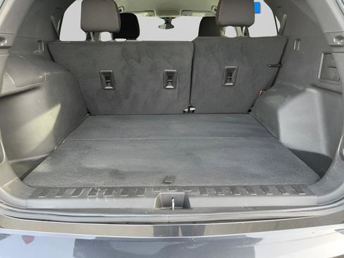 Used 2022 Chevrolet Equinox LT image 12