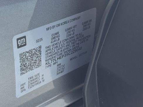 Used 2025 Chevrolet Trax LT image 29