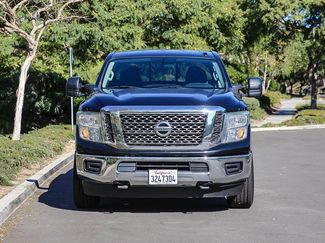 Used 2017 Nissan Titan SV video 2