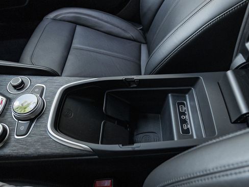 Used 2023 Alfa Romeo Giulia Sprint image 26