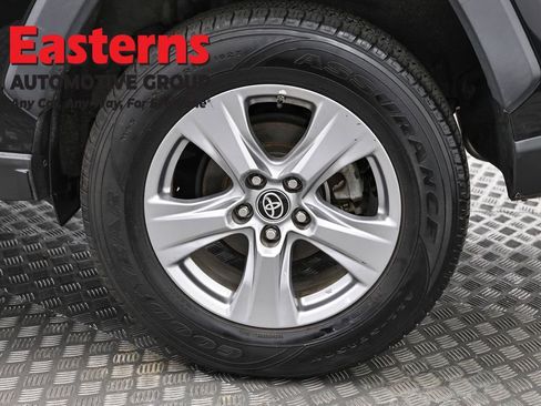 Used 2022 Toyota RAV4 LE image 33