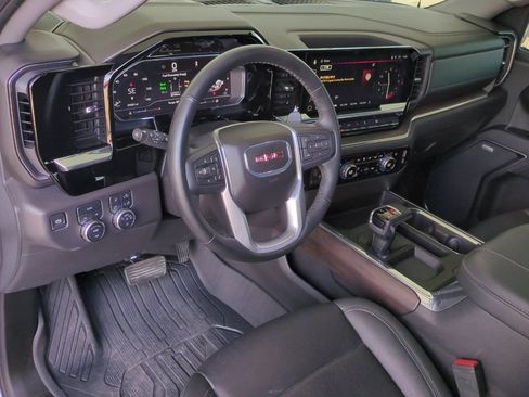 Used 2024 GMC Sierra 1500 SLT w/ SLT Premium Plus Package AWD/4WD image 9