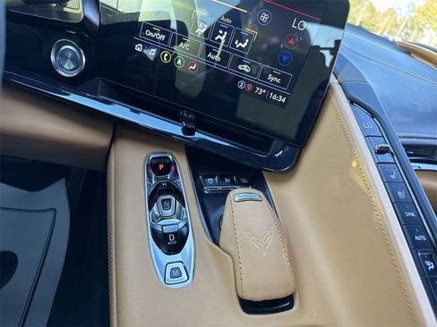 Used 2023 Chevrolet Corvette Stingray Premium Conv w/ Z51 Performance Package image 18