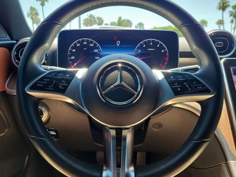 Used 2023 Mercedes-Benz C 300 Sedan image 28