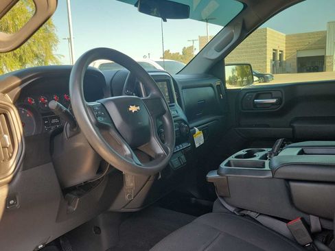 Used 2020 Chevrolet Silverado 1500 Custom w/ Custom Value Package RWD image 10