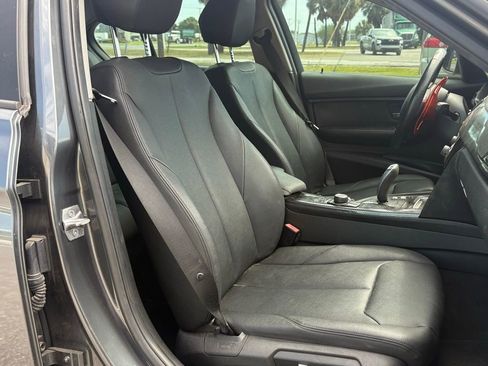 Used 2016 BMW 320i Sedan image 13