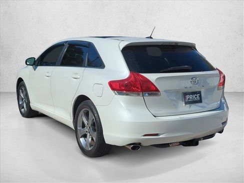 Used 2010 Toyota Venza FWD image 7