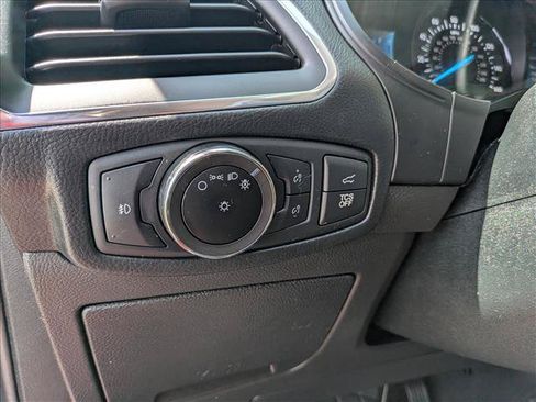 Used 2023 Ford Edge Titanium AWD/4WD image 30