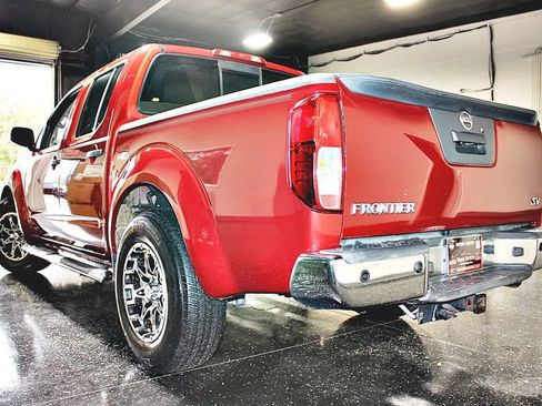 Used 2015 Nissan Frontier SV w/ SV Value Truck Package image 4