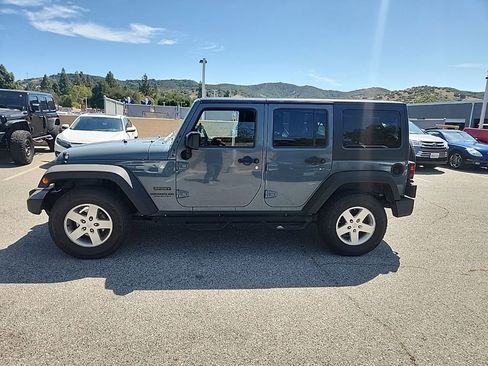 Used 2015 Jeep Wrangler Unlimited Sport w/ Quick Order Package 24S AWD/4WD image 2