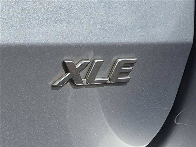 Used 2014 Toyota Sienna XLE FWD image 24
