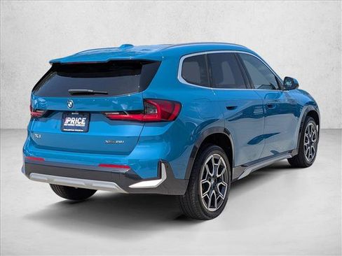 Used 2025 BMW X1 xDrive28i AWD/4WD image 5
