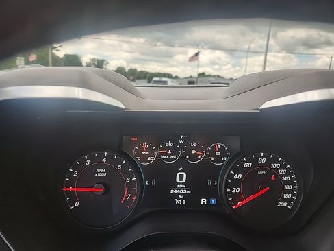Used 2016 Chevrolet Camaro SS RWD image 23