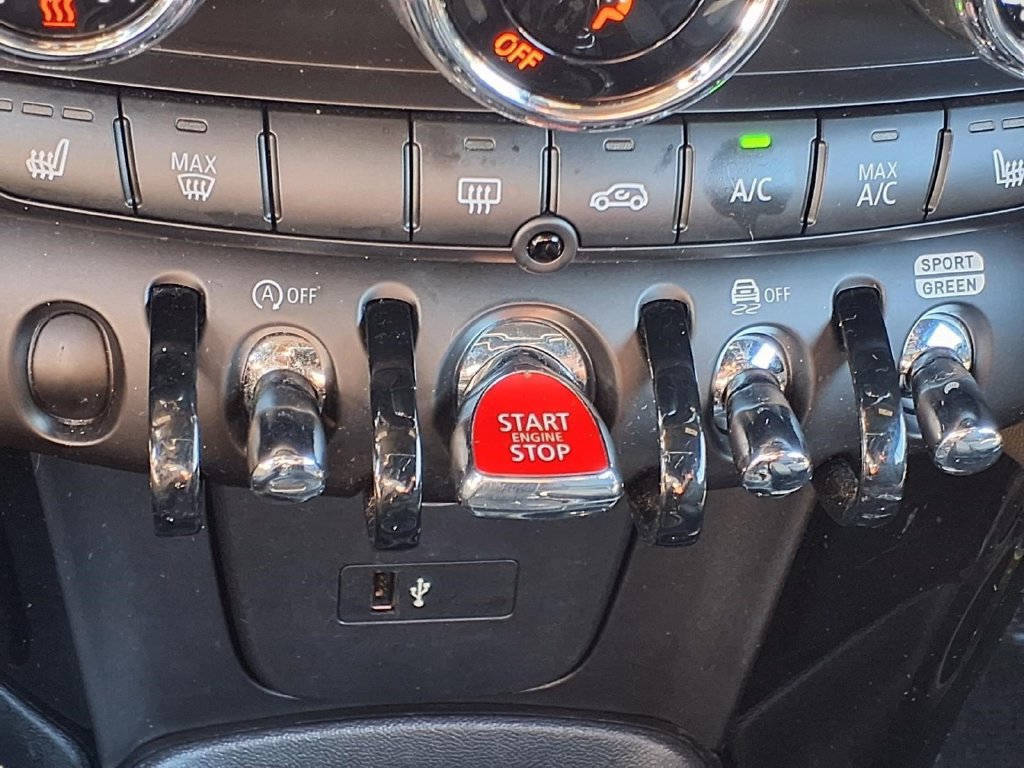 Used 2024 MINI Cooper S FWD image 14