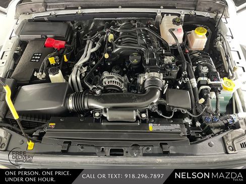 Used 2025 Jeep Gladiator Rubicon AWD/4WD image 41