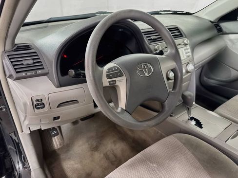 Used 2011 Toyota Camry LE w/ Fleet Convenience Pkg FWD image 9