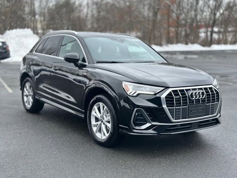 Used 2025 Audi Q3 2.0T Premium w/ Convenience Package image 8