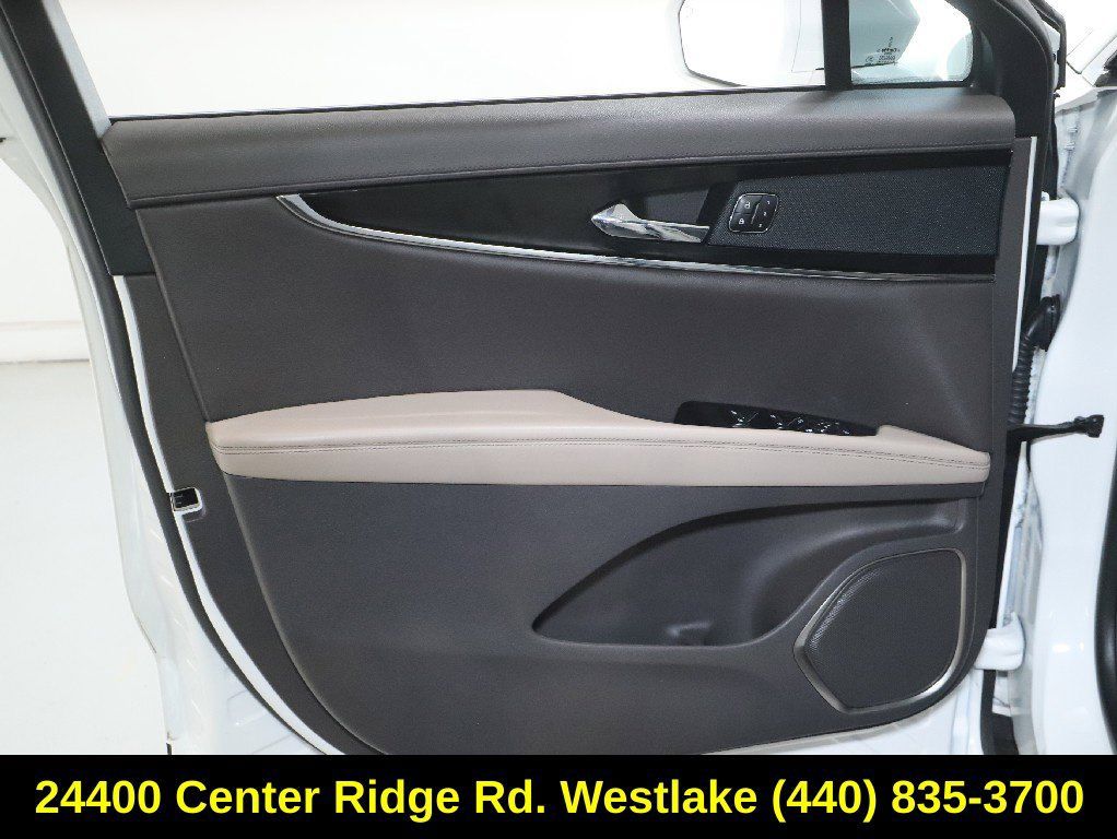 Used 2023 Lincoln Nautilus FWD w/ Premium Package image 15