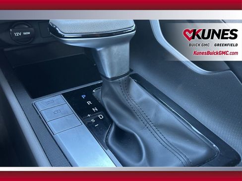 Used 2024 Hyundai Elantra SEL image 31