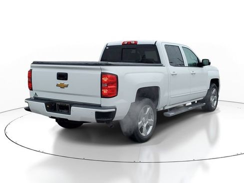 Used 2018 Chevrolet Silverado 1500 LT w/ All Star Edition image 4