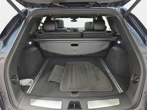 Used 2021 Cadillac XT5 Premium Luxury image 35