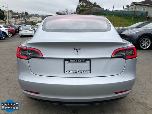 Used 2018 Tesla Model 3 Long Range image 4