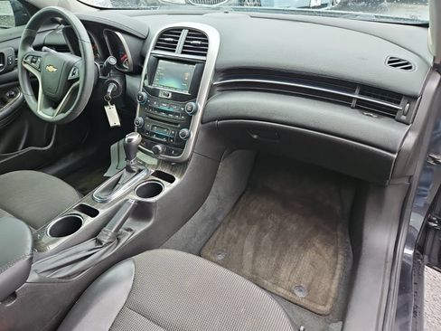 Used 2015 Chevrolet Malibu LT FWD image 16
