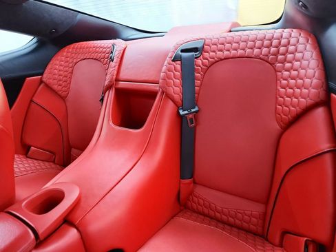 Used 2014 Aston Martin Vanquish Coupe image 30