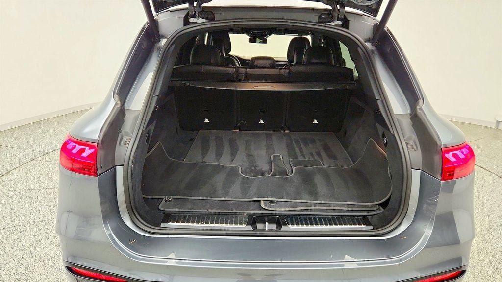 Used 2023 Mercedes-Benz EQS 580 4MATIC SUV image 21