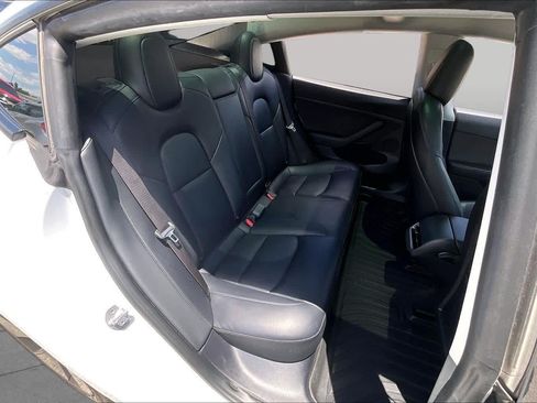 Used 2023 Tesla Model 3 Standard Range RWD image 18