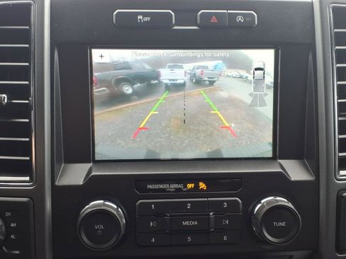 Used 2018 Ford F150 XLT w/ Equipment Group 302A Luxury image 21