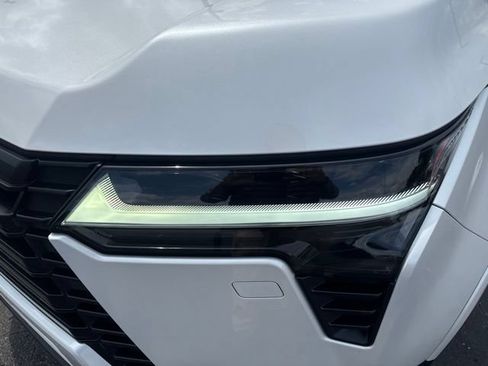 Used 2024 Lexus GX 550 w/ Cold Area Package AWD/4WD image 9