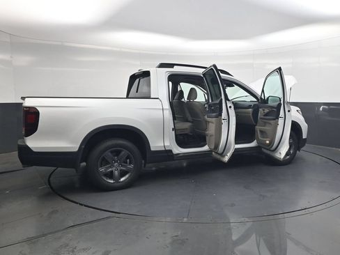 Used 2023 Honda Ridgeline RTL-E image 32