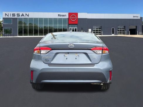 Used 2022 Toyota Corolla LE FWD image 4