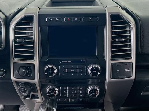 Used 2018 Ford F150 Platinum w/ Equipment Group 701A Luxury image 39