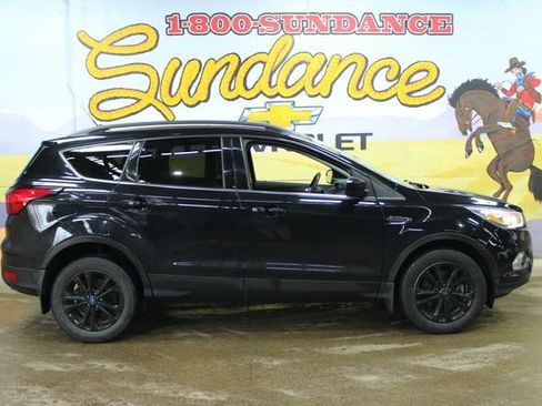 Used 2019 Ford Escape SEL image 1