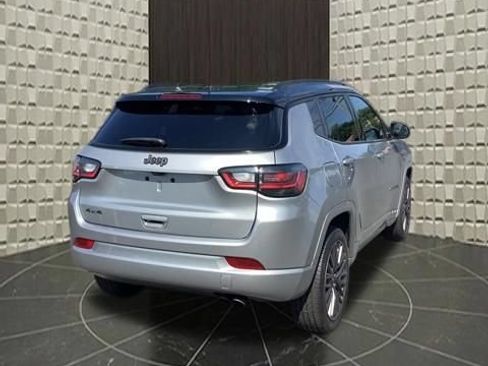 Certified 2022 Jeep Compass High Altitude AWD/4WD image 4