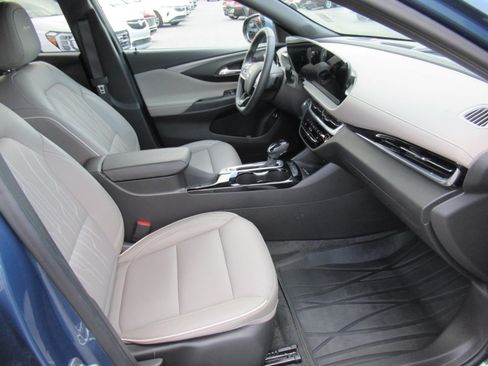 Used 2024 Buick Envista Avenir FWD image 11