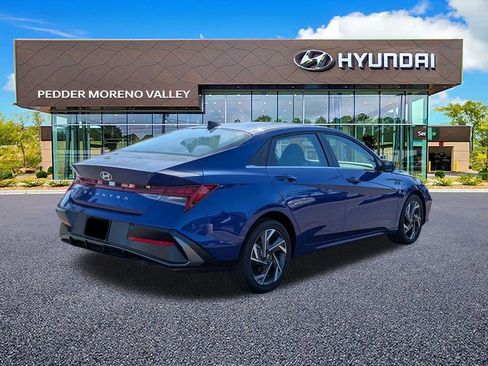 New 2025 Hyundai Elantra SEL image 6