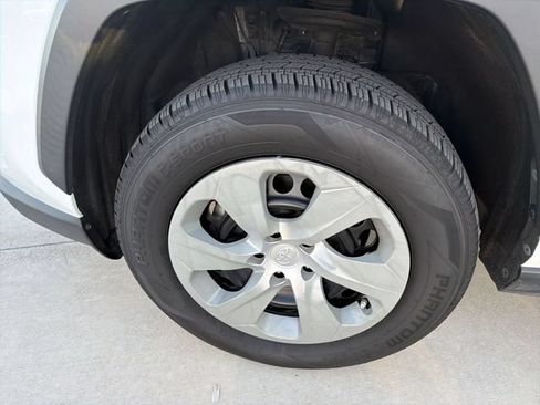 Certified 2023 Toyota RAV4 LE FWD image 30