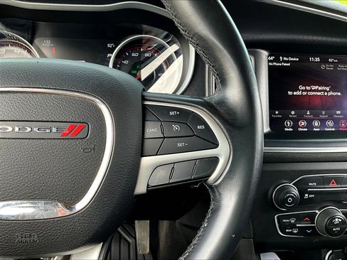 Used 2018 Dodge Charger SXT Plus RWD image 12