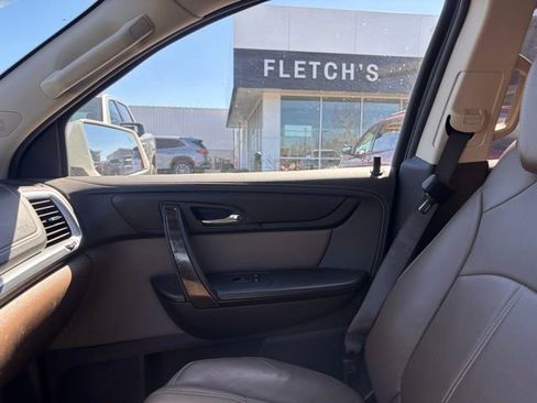 Used 2017 GMC Acadia Limited SLT AWD/4WD image 14