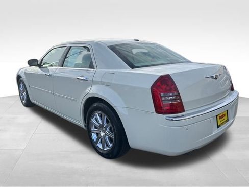 Used 2007 Chrysler 300 C w/ Protection Group II image 8